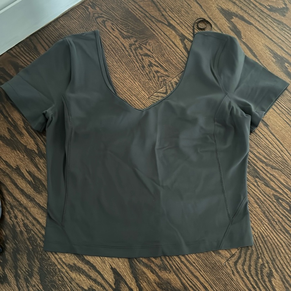 align t shirt